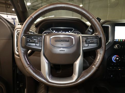Used 2022 GMC Sierra 3500 Denali AWD/4WD image 7