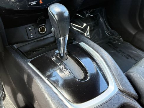 Used 2014 Nissan Rogue SL AWD/4WD image 27
