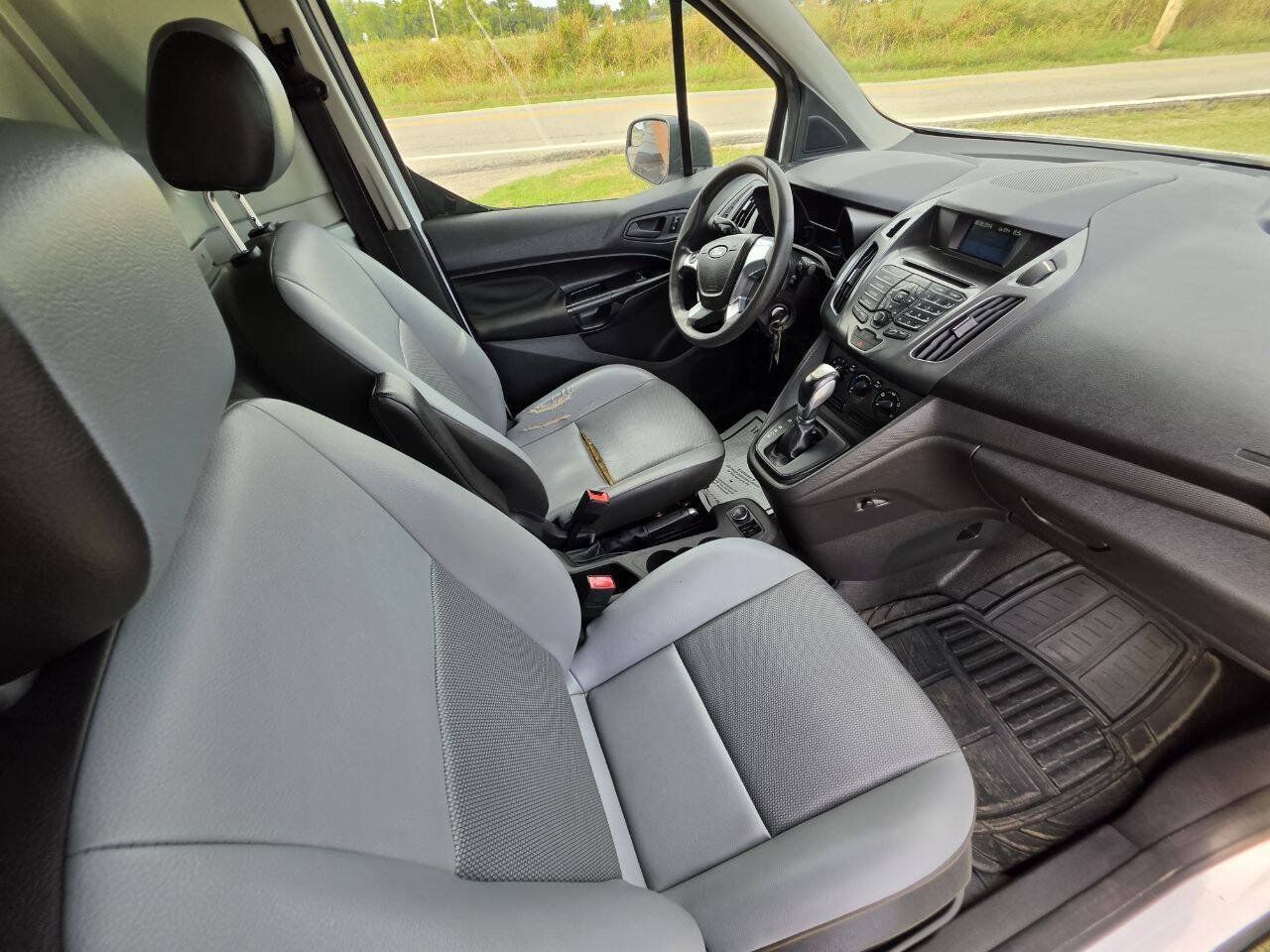 Used 2014 Ford Transit Connect XL FWD image 4