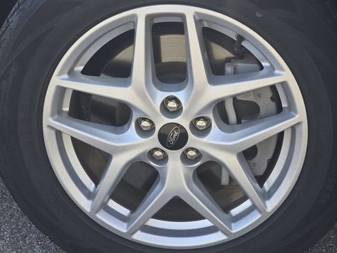 Used 2024 Ford Edge SEL AWD/4WD image 8
