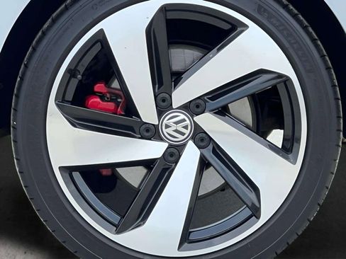 Used 2020 Volkswagen GTI SE FWD image 35
