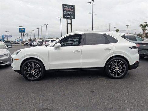 Used 2024 Porsche Cayenne image 7