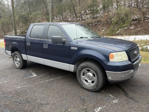Used 2005 Ford F150 XLT image 2