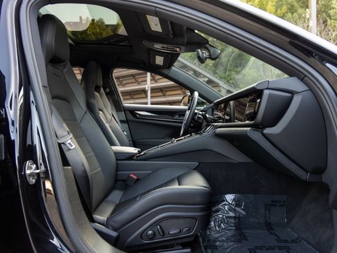 Certified 2024 Porsche Panamera 4 image 51