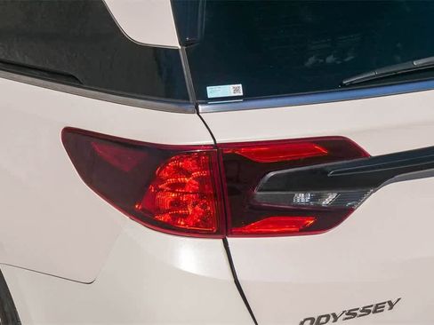 Used 2023 Honda Odyssey Sport image 10