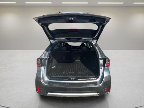 Used 2020 Subaru Outback Limited image 16