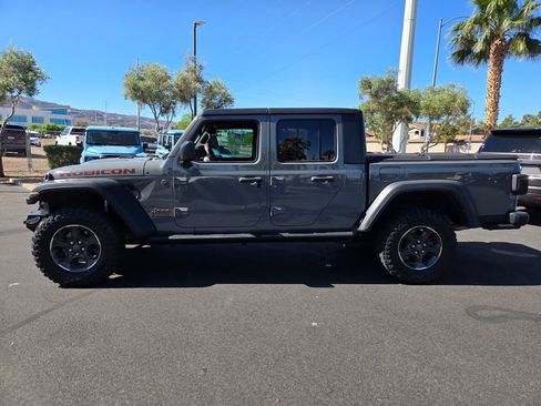 Used 2023 Jeep Gladiator Rubicon w/ Cold Weather Group image 3