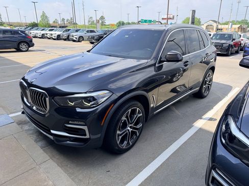 Used 2021 BMW X5 xDrive40i w/ Premium Package AWD/4WD image 1