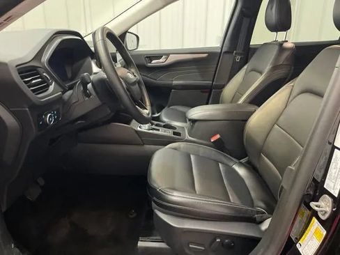 Used 2025 Ford Escape Platinum AWD/4WD image 11