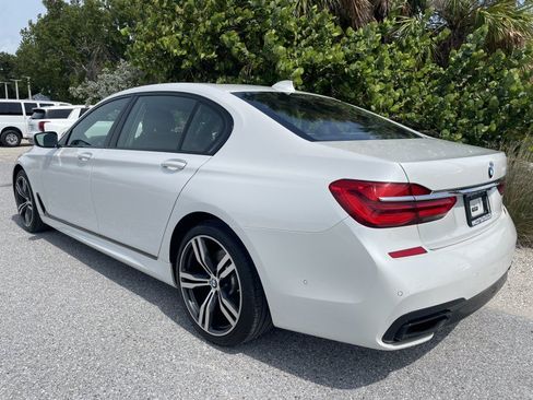 Used 2016 BMW 740i w/ Executive Package 2 RWD image 5