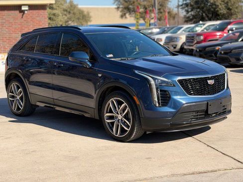 Used 2020 Cadillac XT4 Sport image 4