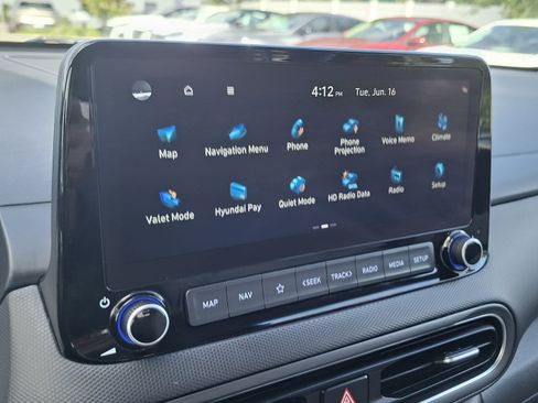 Used 2023 Hyundai Kona Limited FWD image 14
