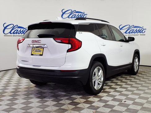 Used 2018 GMC Terrain SLE w/ Driver Convenience Package image 6