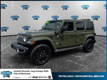 Used 2024 Jeep Wrangler Unlimited Sahara w/ Technology Group