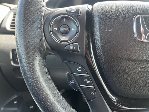 Used 2017 Honda Ridgeline Black Edition image 19