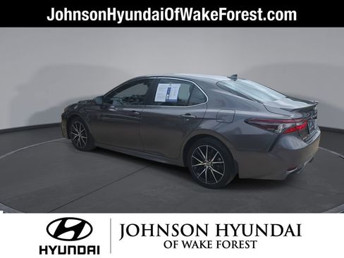 Used 2023 Toyota Camry SE image 15