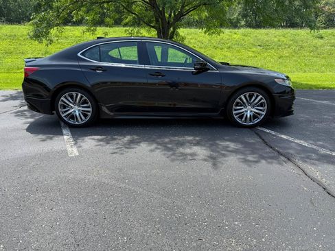 Used 2015 Acura TLX V6 SH-AWD w/ Advance Package image 2