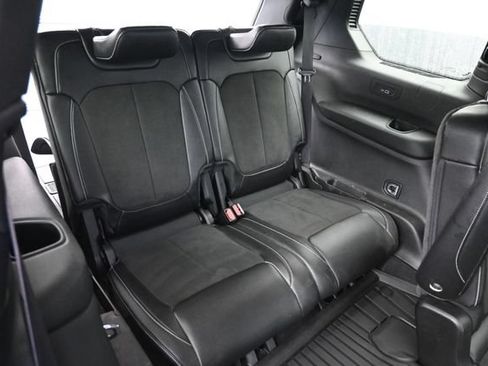 Used 2021 Jeep Grand Cherokee L Laredo AWD/4WD image 9
