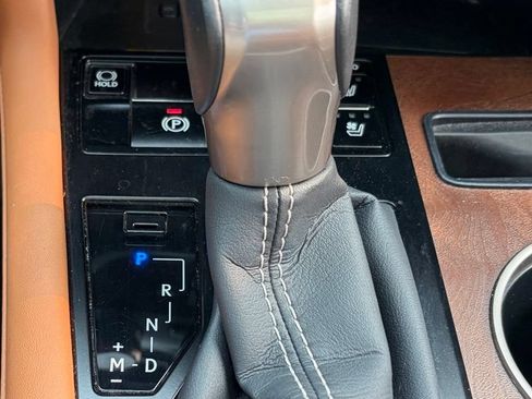 Used 2022 Lexus RX 350L Premium w/ Premium Package AWD/4WD image 14