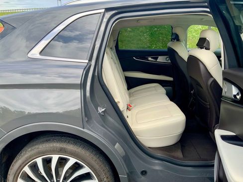 Used 2023 Lincoln Nautilus Black Label AWD/4WD image 29