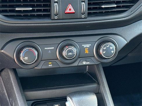 Certified 2023 Kia Forte LXS w/ LXS Technology Package image 21