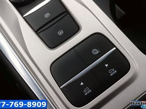 Used 2022 Ford Explorer XLT w/ Equipment Group 202A image 22