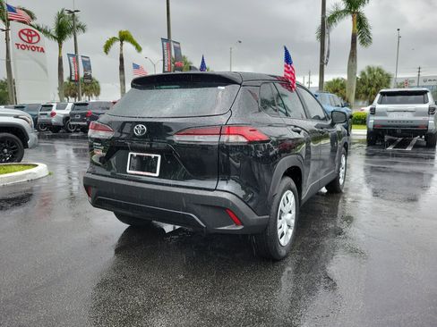 Used 2026 Toyota Corolla Cross L FWD image 11