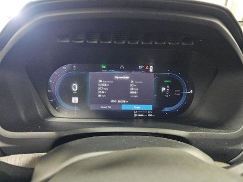 Used 2024 Volvo XC90 T8 Ultimate w/ Lounge Package image 18