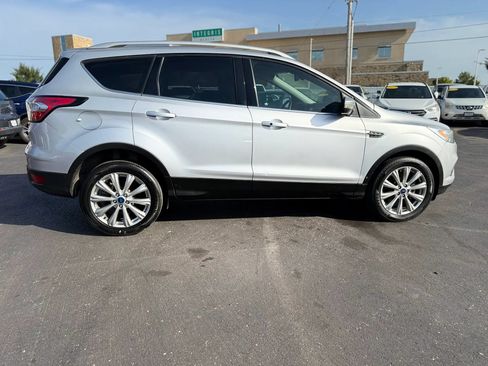 Used 2017 Ford Escape Titanium FWD image 2