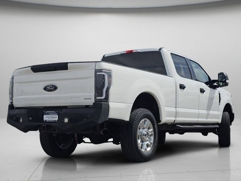 Used 2017 Ford F250 XLT w/ XLT Value Package AWD/4WD image 21