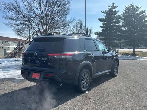 New 2026 Nissan Pathfinder SV image 4