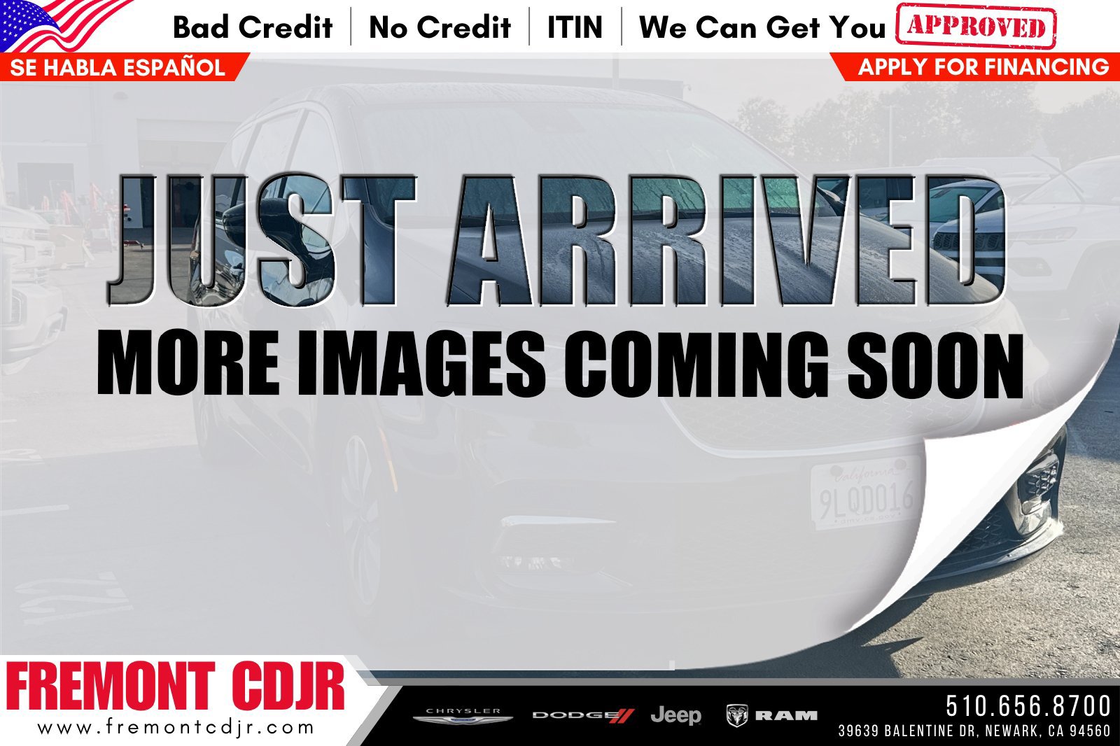 Used 2024 Chrysler Pacifica Limited FWD image 1