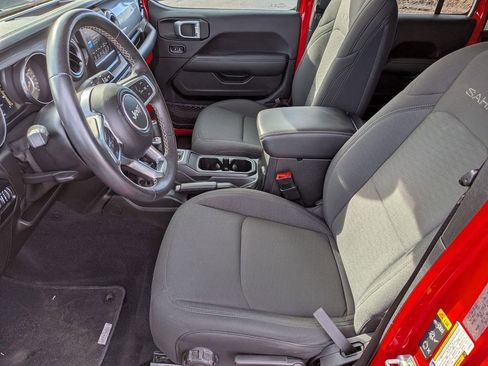 Used 2020 Jeep Wrangler Unlimited Sahara image 14