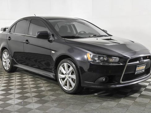 Used 2014 Mitsubishi Lancer Ralliart image 11