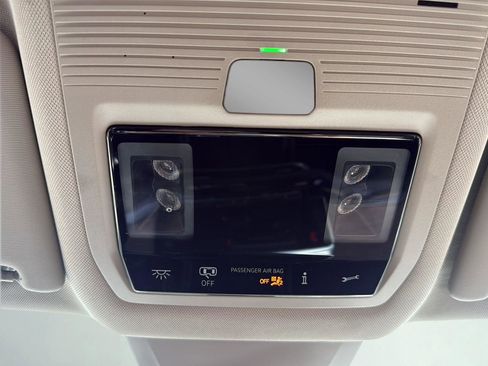 Used 2024 Volkswagen Atlas SE image 18