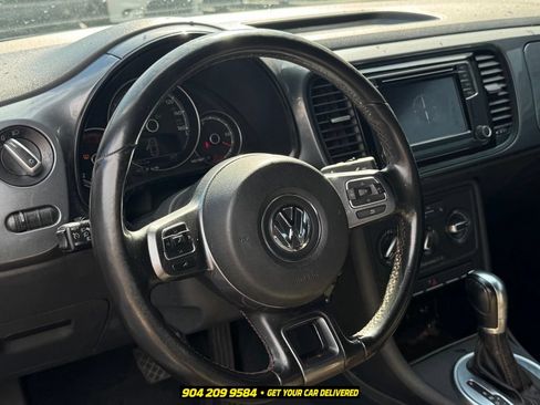 Used 2017 Volkswagen Beetle 1.8T Classic FWD image 8