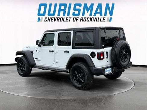 Used 2022 Jeep Wrangler Unlimited Sport image 4