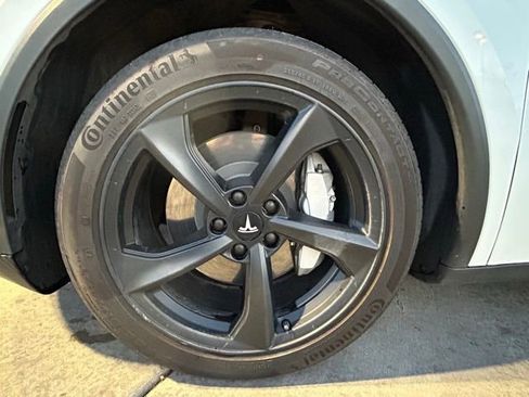 Used 2026 Tesla Model Y AWD image 31