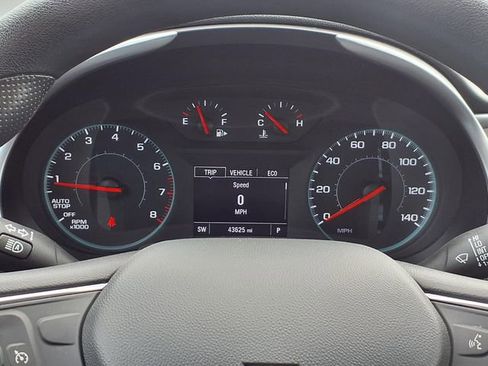 Used 2025 Chevrolet Malibu LT image 16