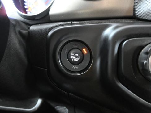 Used 2020 Jeep Wrangler Sport AWD/4WD image 28