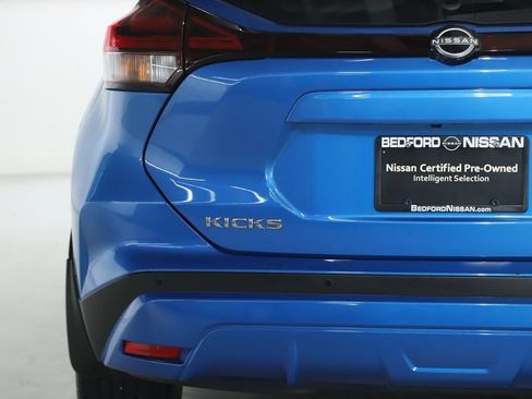 Certified 2023 Nissan Kicks SR w/ SR Premium Package FWD image 44