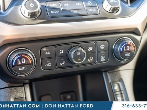 Used 2019 GMC Acadia Denali image 10