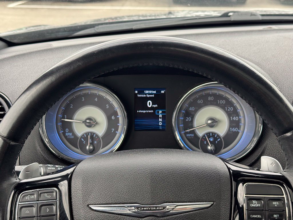 Used 2014 Chrysler 300 S RWD image 27