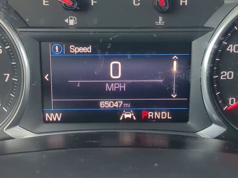 Used 2020 Chevrolet Equinox LT w/ Driver Convenience Package image 26