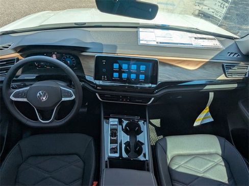 New 2026 Volkswagen Atlas SE image 20