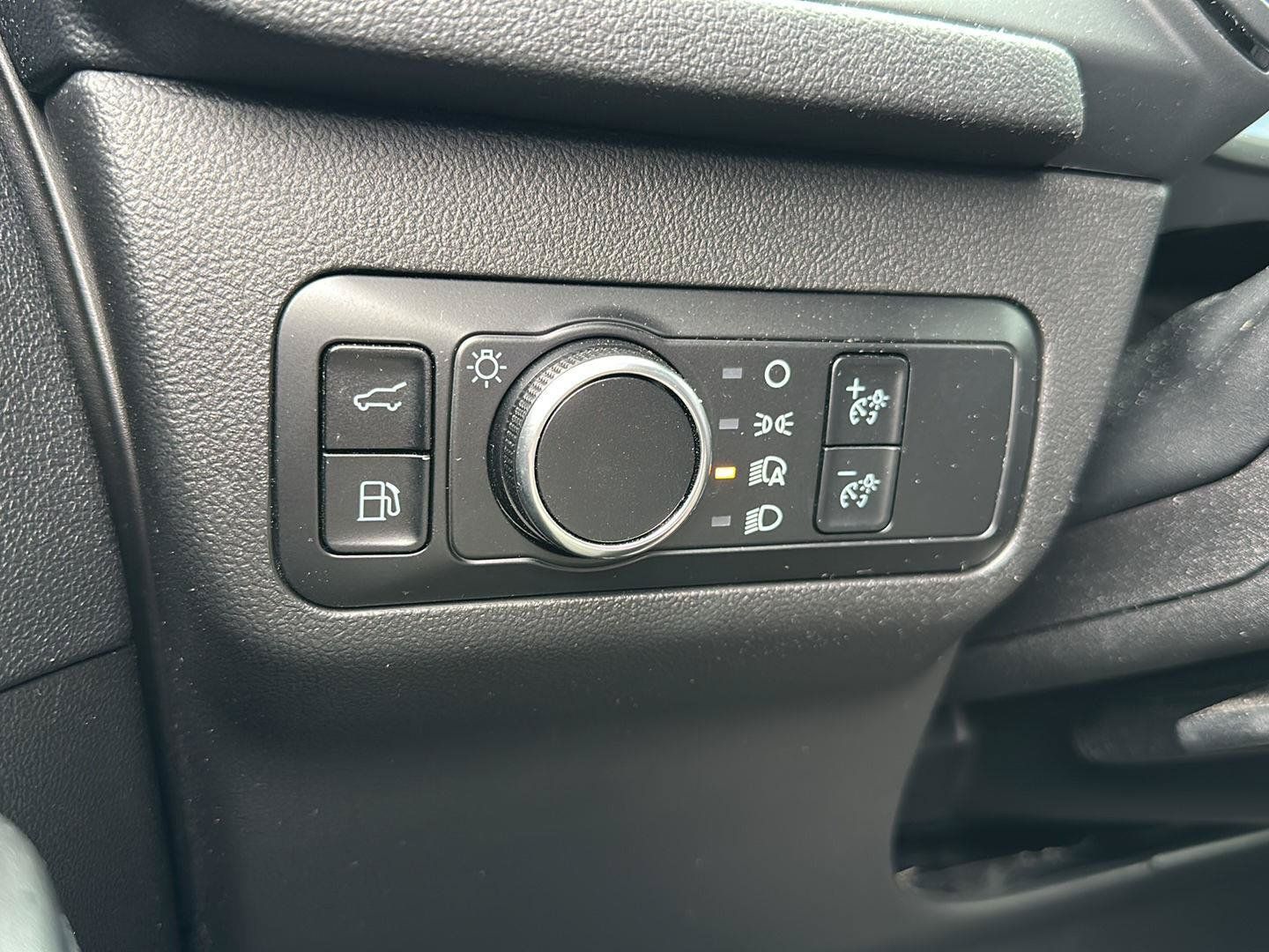 Used 2023 Ford Escape ST-Line w/ Equipment Group 301A FWD image 22