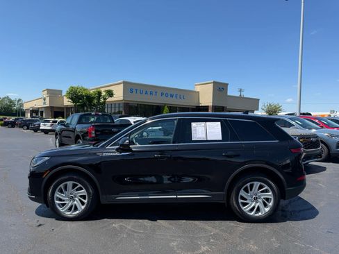 Used 2025 Lincoln Corsair AWD image 25