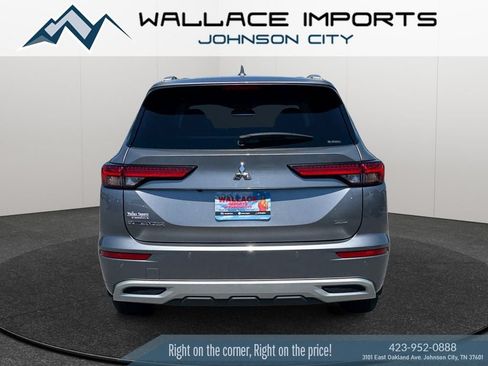 Used 2024 Mitsubishi Outlander SEL AWD/4WD image 4