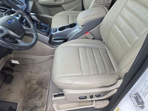 Used 2015 Ford Escape SE w/ Equipment Group 201A FWD image 13