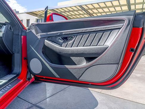 Used 2024 Bentley Continental GT image 25